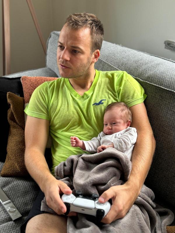 Fifa uitleggen aan papa